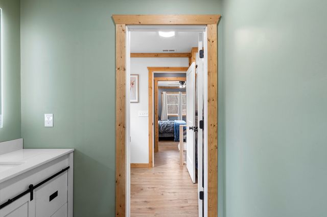 300 Mud Ln, Tullahoma, TN 37388