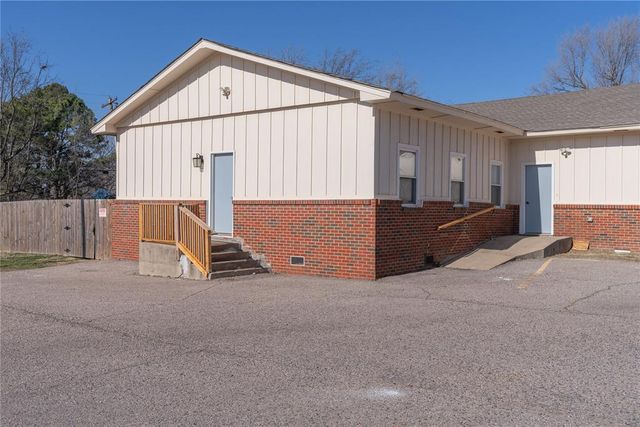 700 N Tucker Avenue, Shawnee, OK 74801