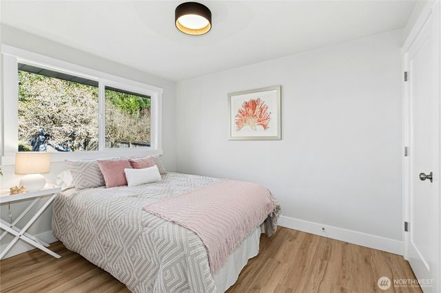 16326 Lake Hills Boulevard, Bellevue, WA 98008