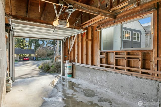 16326 Lake Hills Boulevard, Bellevue, WA 98008