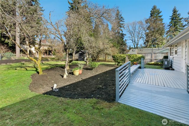 16326 Lake Hills Boulevard, Bellevue, WA 98008