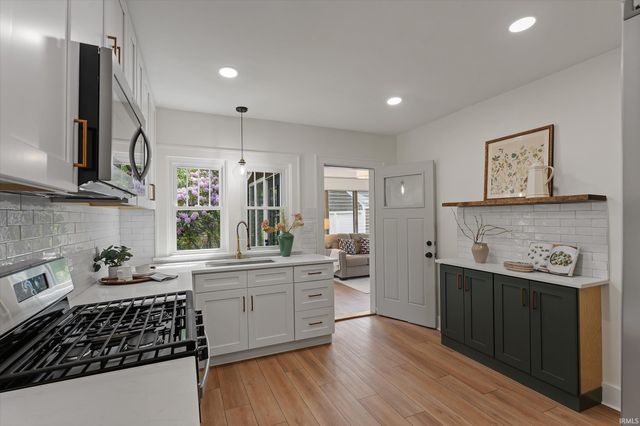 19556 N Paxson Drive, South Bend, IN 46637
