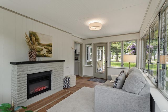 19556 N Paxson Drive, South Bend, IN 46637
