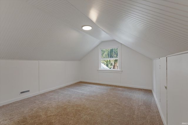19556 N Paxson Drive, South Bend, IN 46637