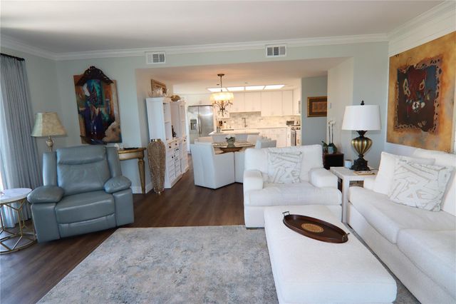 150 BELLEVIEW BOULEVARD 601, Belleair, FL 33756