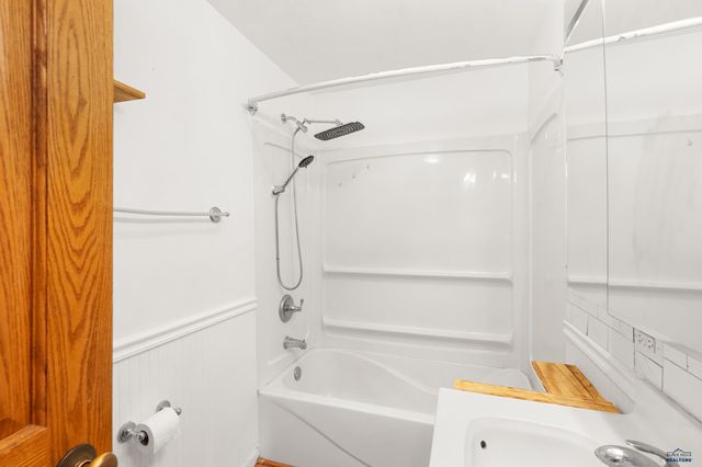 830 S CHICAGO, Hot Springs, SD 57747