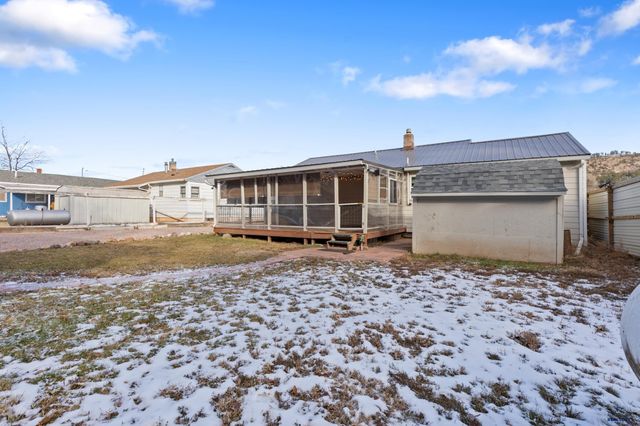 830 S CHICAGO, Hot Springs, SD 57747