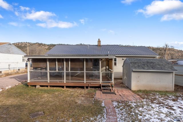 830 S CHICAGO, Hot Springs, SD 57747