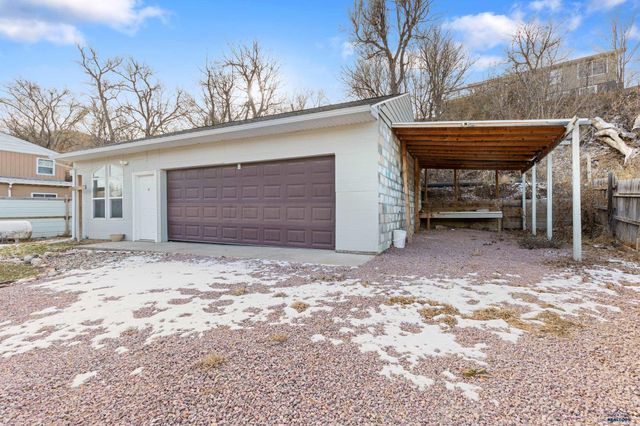 830 S CHICAGO, Hot Springs, SD 57747