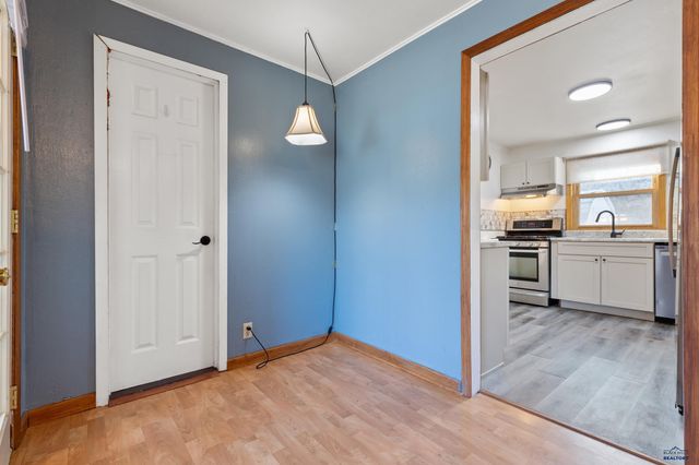 830 S CHICAGO, Hot Springs, SD 57747