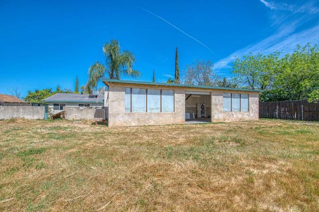 4355 W Shields Avenue, Fresno, CA 93722