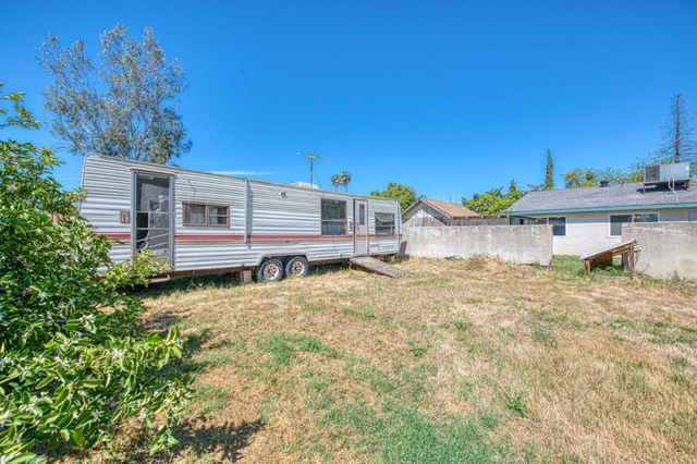 4355 W Shields Avenue, Fresno, CA 93722