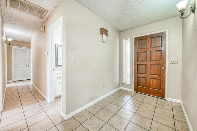 4355 W Shields Avenue, Fresno, CA 93722