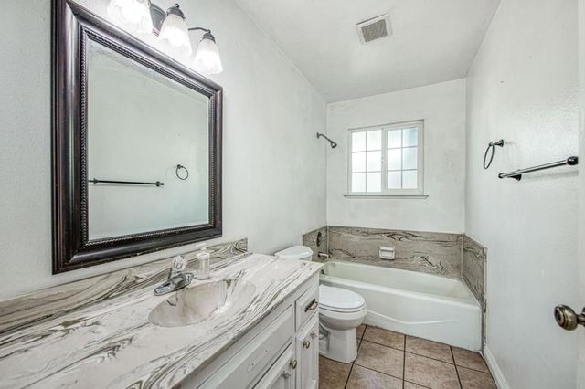 4355 W Shields Avenue, Fresno, CA 93722