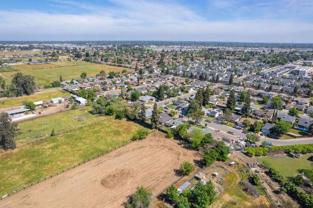 4355 W Shields Avenue, Fresno, CA 93722