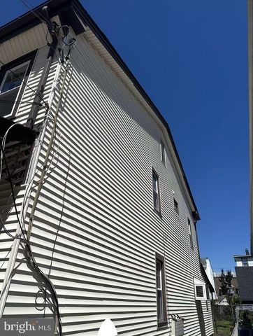 8072 CRAIG ST, Philadelphia, PA 19136
