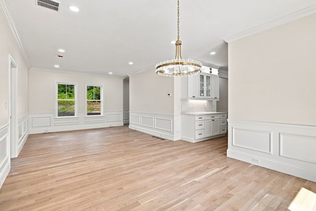 2 Berthold St, Saugus, MA 01906