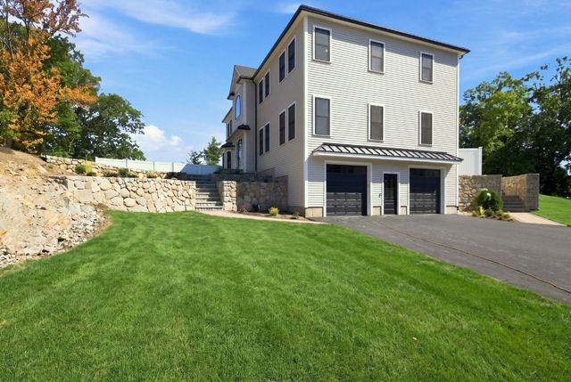 2 Berthold St, Saugus, MA 01906