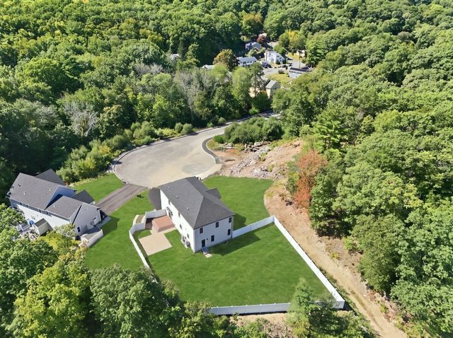 2 Berthold St, Saugus, MA 01906