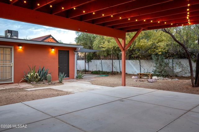 1634 E Water Street, Tucson, AZ 85719
