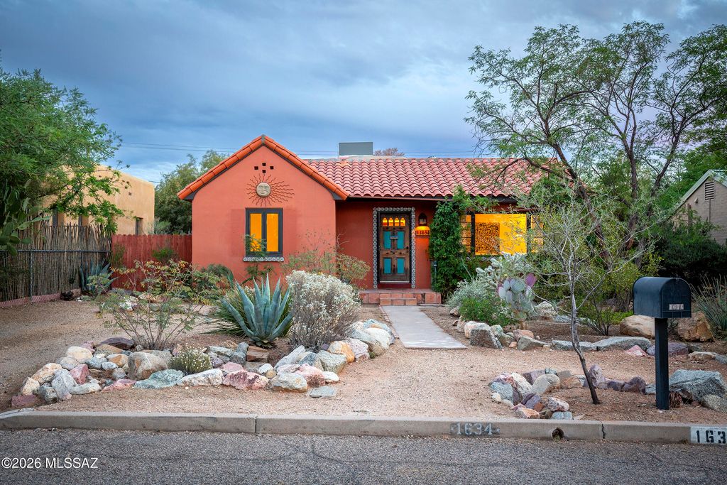 1634 E Water Street, Tucson, AZ 85719