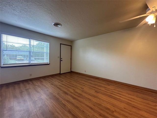 2023 Delaware Lane, Norman, OK 73071