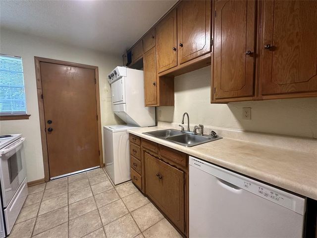 2023 Delaware Lane, Norman, OK 73071