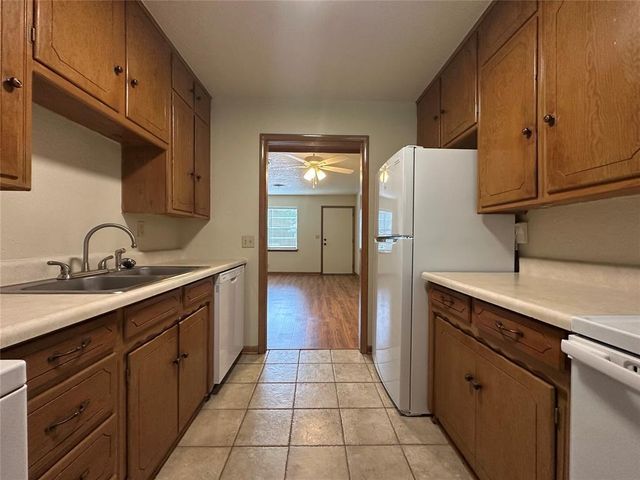 2023 Delaware Lane, Norman, OK 73071