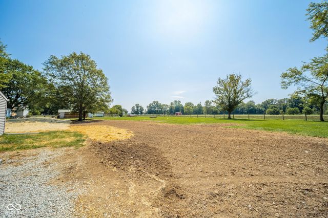 1151 E 650 S, Markleville, IN 46056