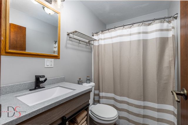 806 Bratton Avenue, Marseilles, IL 61341