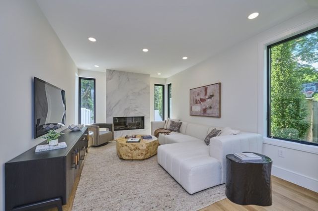 125 Fuller 125, Brookline, MA 02446