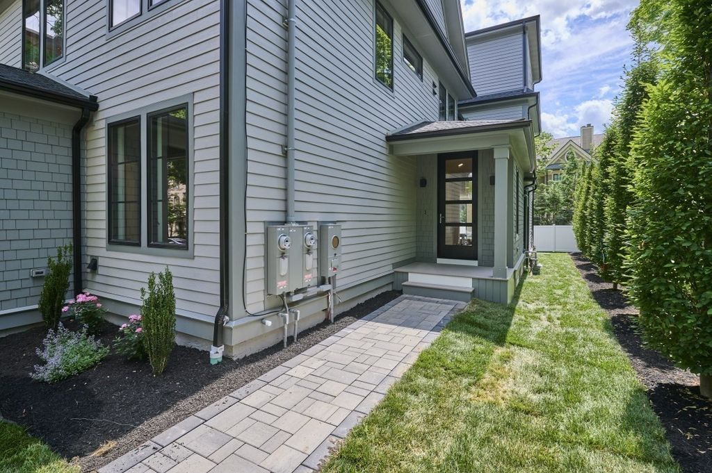 125 Fuller 125, Brookline, MA 02446