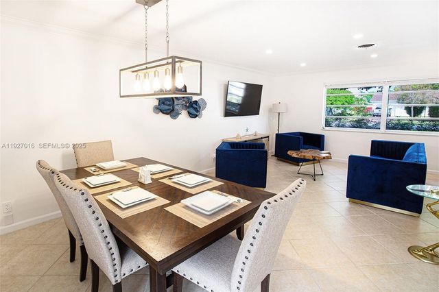 4316 Jackson St, Hollywood, FL 33021