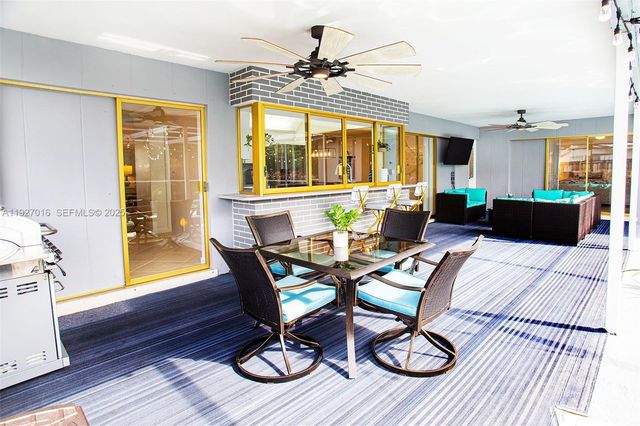 4316 Jackson St, Hollywood, FL 33021