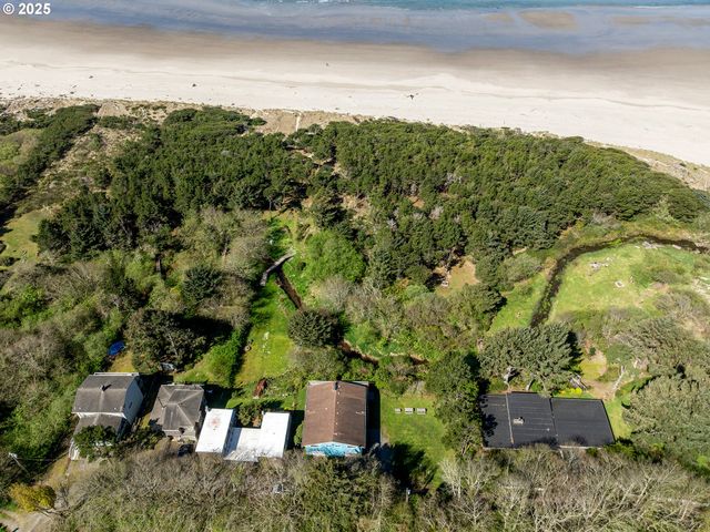 18320 N HIGHWAY 101, Rockaway Beach, OR 97136