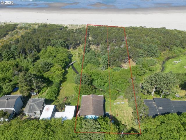 18320 N HIGHWAY 101, Rockaway Beach, OR 97136