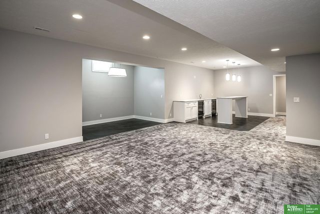 7267 N 172nd Street, Bennington, NE 68007