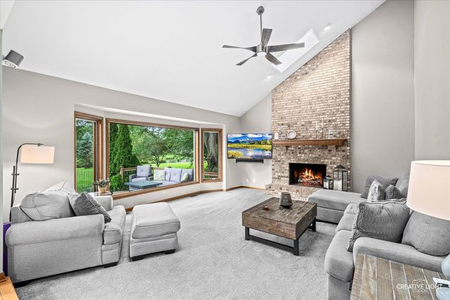 23741 W Deer Chase Lane, Naperville, IL 60564