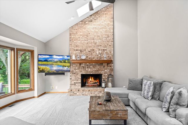 23741 W Deer Chase Lane, Naperville, IL 60564