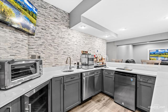23741 W Deer Chase Lane, Naperville, IL 60564