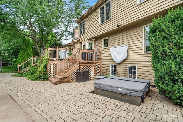 23741 W Deer Chase Lane, Naperville, IL 60564