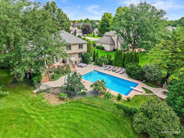 23741 W Deer Chase Lane, Naperville, IL 60564