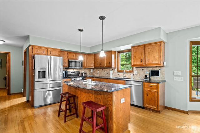 23741 W Deer Chase Lane, Naperville, IL 60564