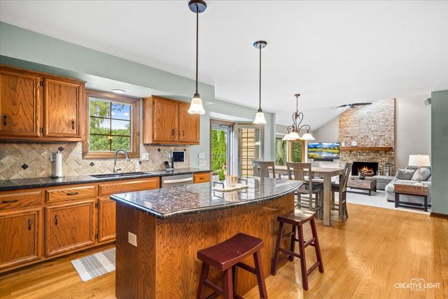 23741 W Deer Chase Lane, Naperville, IL 60564