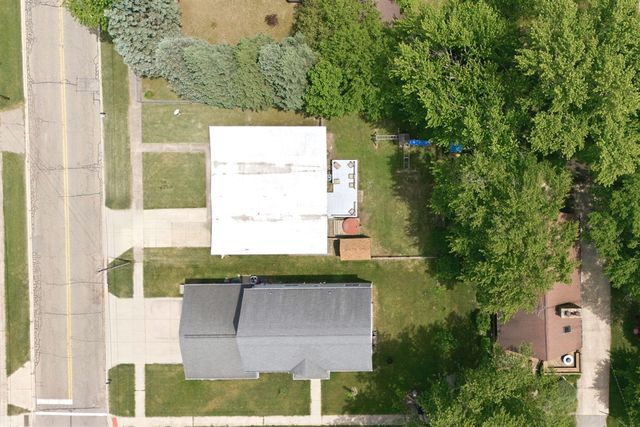 815 W Detroit Street, New Buffalo, MI 49117