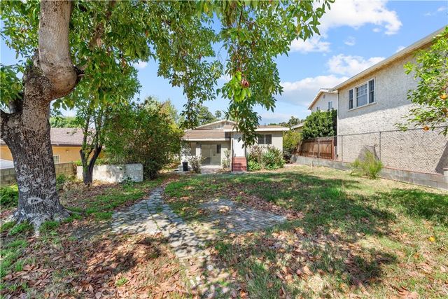 634 E Walnut, Burbank, CA 91501