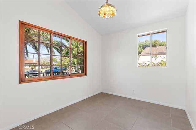 634 E Walnut, Burbank, CA 91501