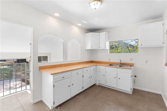 634 E Walnut, Burbank, CA 91501