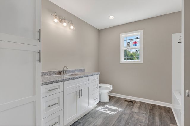 6 Monks Rd, Fayetteville, TN 37334