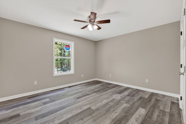 6 Monks Rd, Fayetteville, TN 37334
